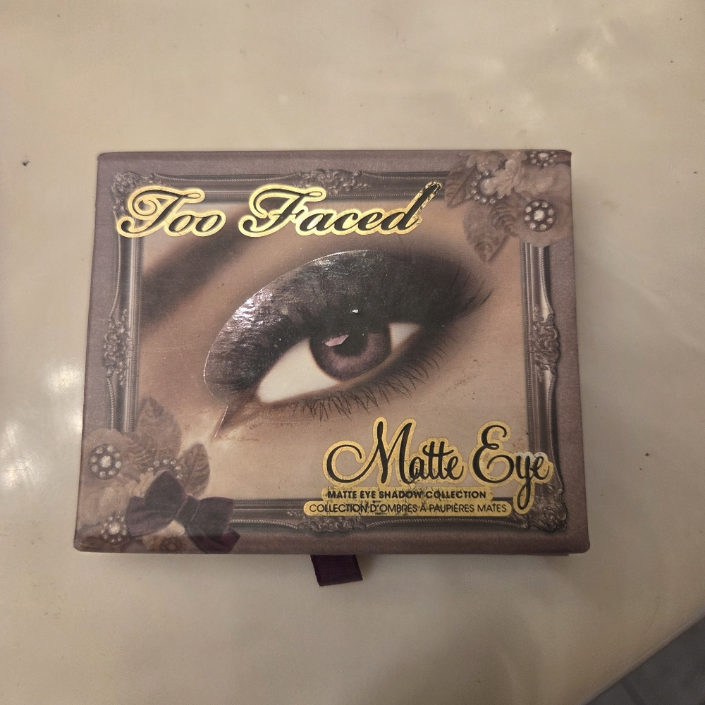 Vintage Too Faced Matte Eyeshadow Palette